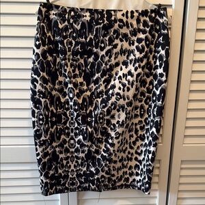 Mossimo Supply Co Black and Cream Pencil Skirt Knee-Length Night Out